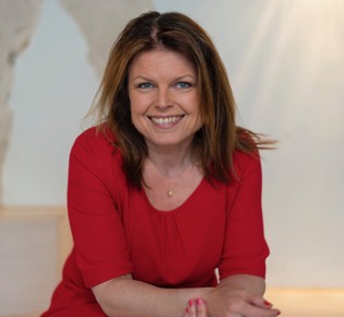 Ann Helen Moen 2