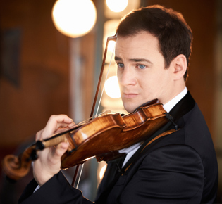 2019 JL Photo Landscape Behind Violin ©Kaupo Kikkas