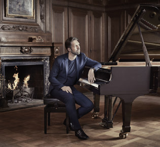 Leif Ove Andsnes (C) Gregor Hohenberg